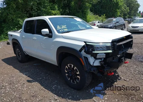 2024 Nissan Frontier Pro-4X 4X4 z USA, uszkodzony, nr VIN 1N6ED1EKXRN663924